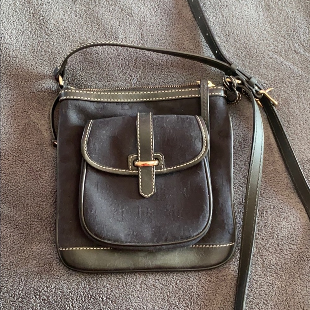 Dooney & Bourke Cross Body